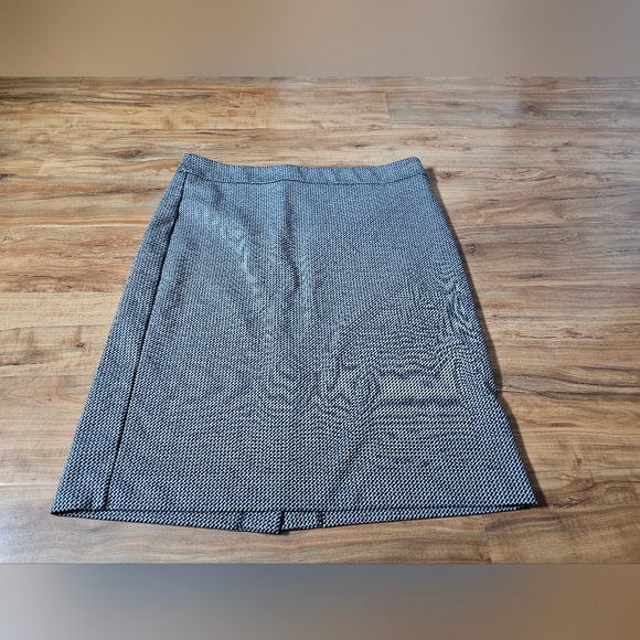 Ann Taylor Dresses & Skirts - Ann Taylor skirt